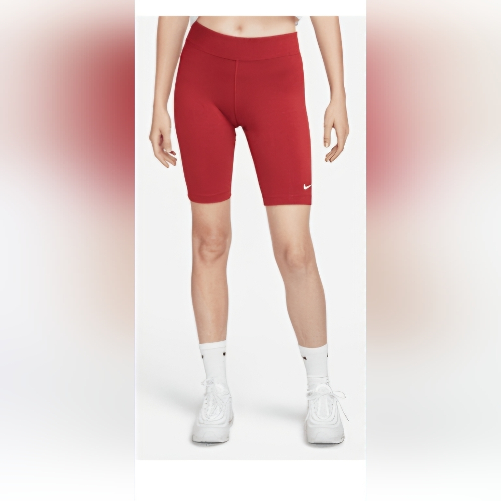 Nike Women's Mid-Rise 10" Biker shorts